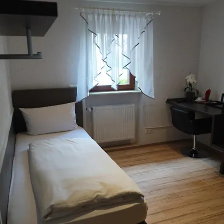 Gaestehaus Birnbaum 3* Ansbach